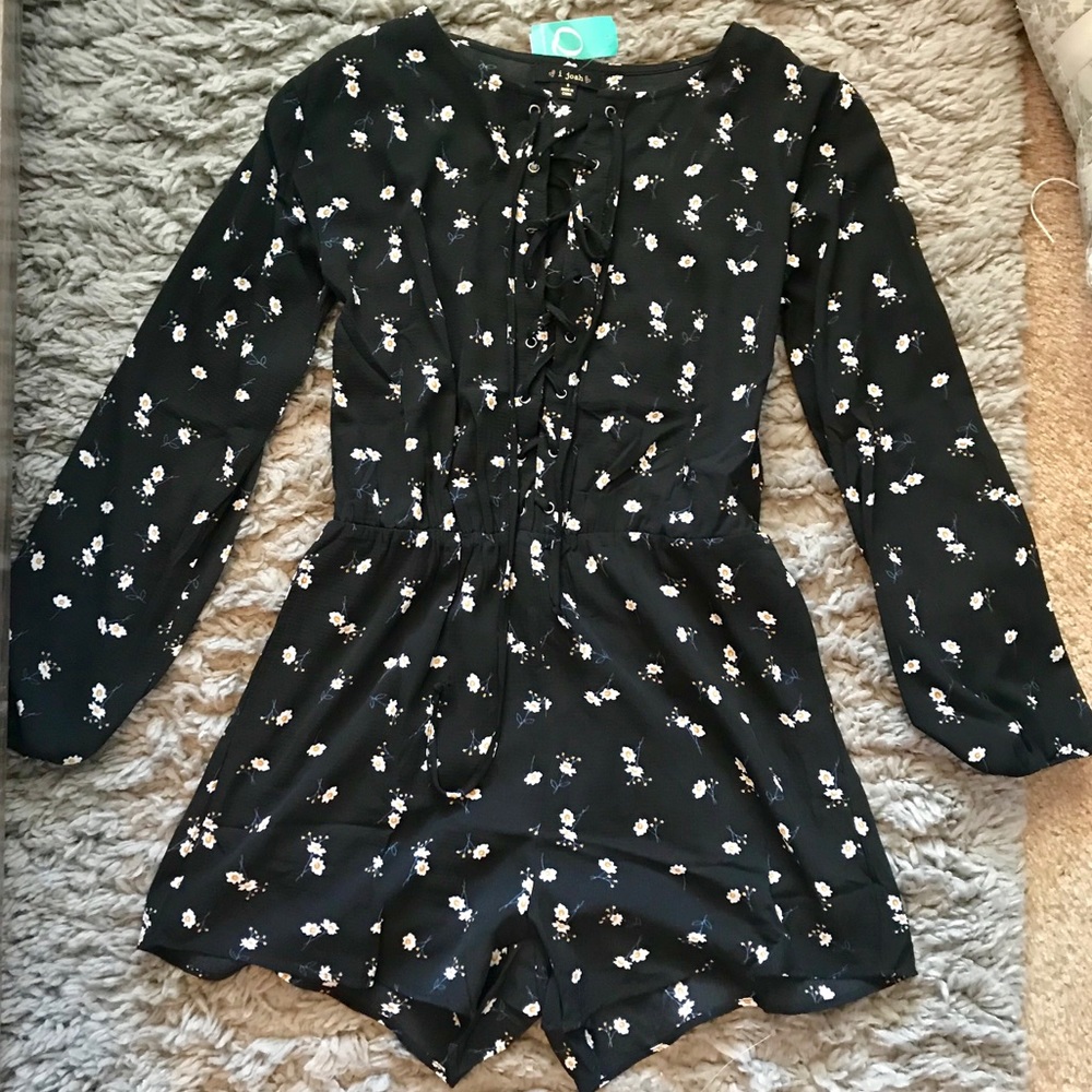 CUTE SUMMER ROMPER - Picture 4 of 5